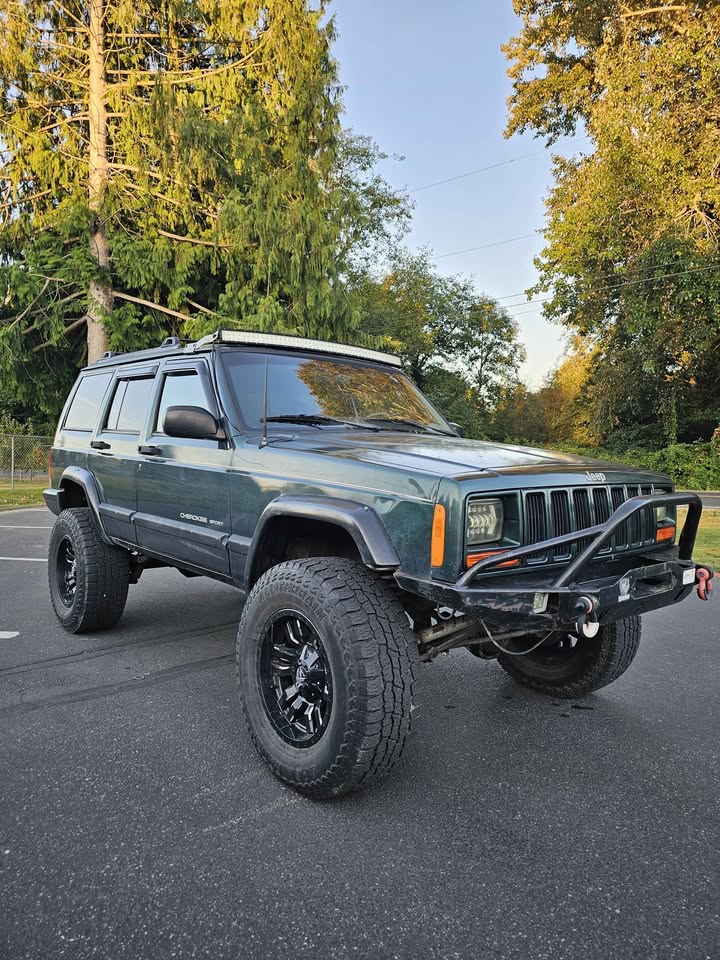 2001 Jeep Cherokee · Sport 4D in Mt Vernon, WA (photo 2) — photo 2