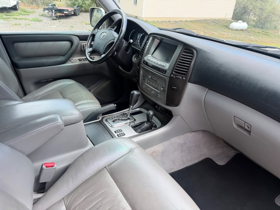 2005 Toyota Land Cruiser (100 Series) in Boulder, CO (photo 6) — photo 6