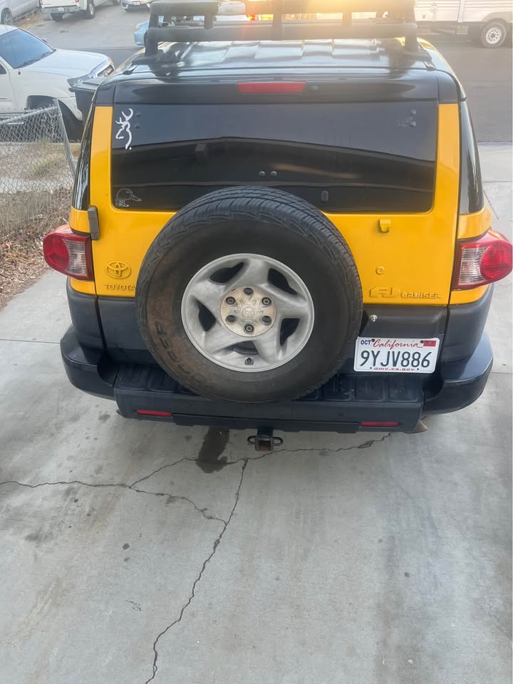 2007 Toyota FJ Cruiser · Sport Utility 2D in Palmdale, CA (photo 4) — photo 4