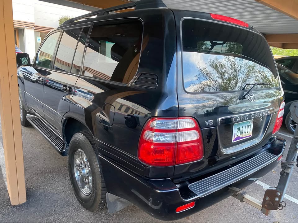 2005 Toyota Landcruiser · Sport Utility 4D in Paradise Valley, AZ (photo 8) — photo 8