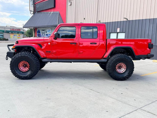 2020 Jeep Gladiator · Overland Pickup 4D 5 ft — photo 3