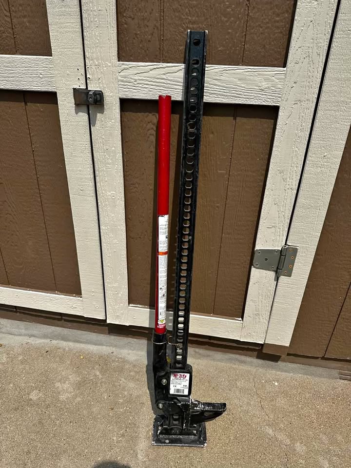 48" Hi Lift Jack (photo 1) — photo 1