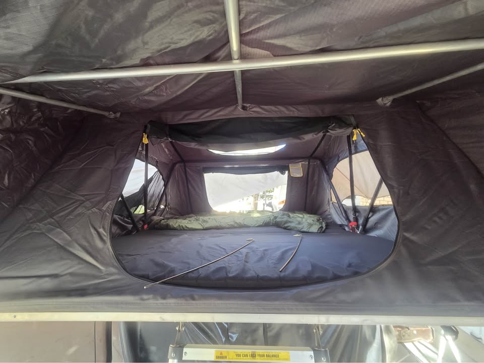 Rooftop Tent - Smittybilt XL Overlander (photo 4) — photo 4