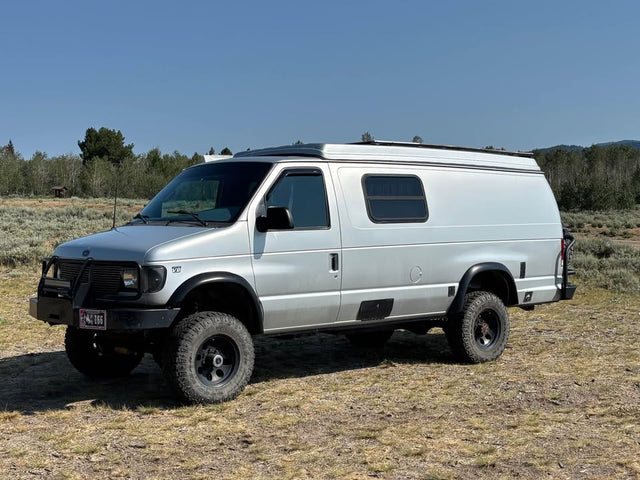 2001 Ford E350 — photo 2