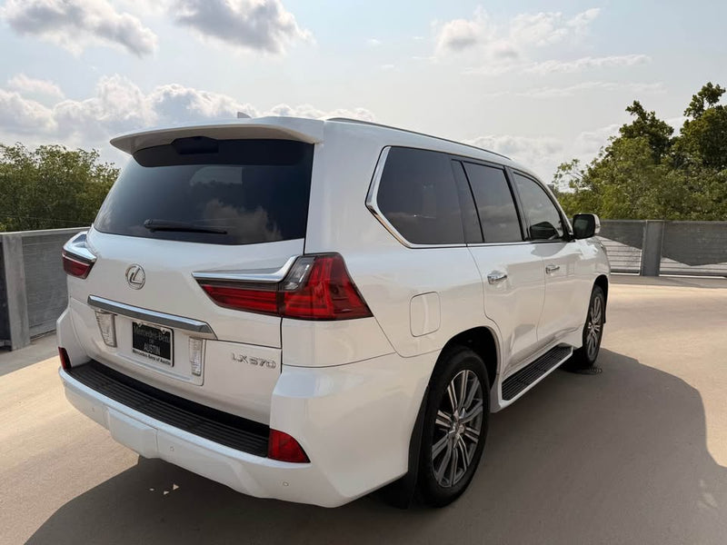 2016 Lexus LX · LX 570 Sport Utility 4D in Austin, TX (photo 4) — photo 4