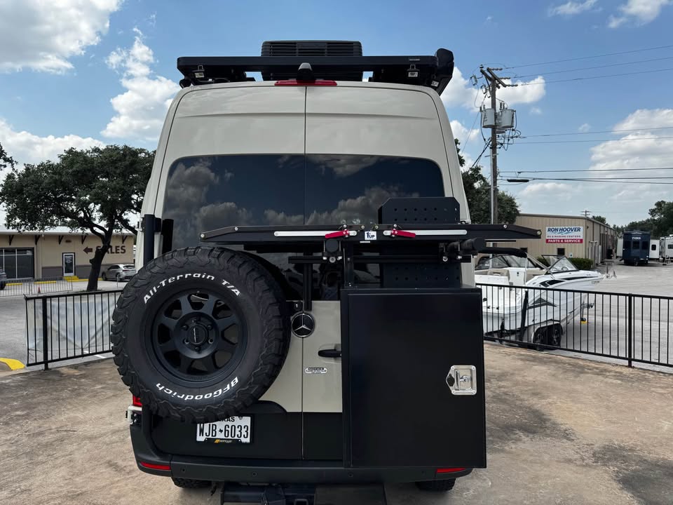 2021 Mercedes-Benz story teller overland in Georgetown, TX (photo 6) — photo 6