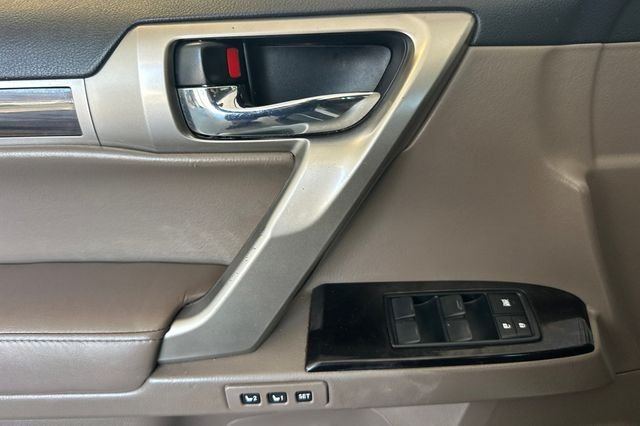 2017 Lexus GX 460 138,600 Miles in Oakland, CA (photo 12) — photo 12