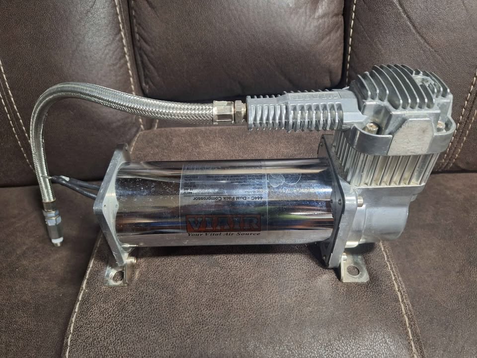 Viair 444C Chrome Compressors 200 PSI in Sacramento, CA (photo 2) — photo 2