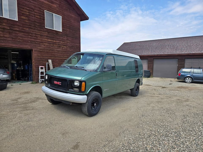 2000 GMC Savana 3500 in Fraser, CO (photo 1) — photo 1