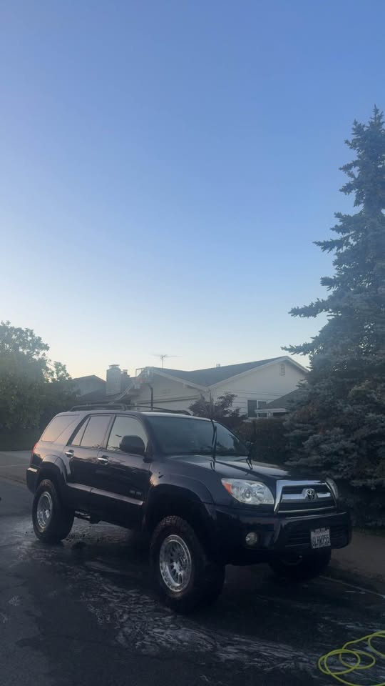 2008 Toyota 4Runner · SR5 Premium Sport Utility 4D in Redwood City, CA (photo 5) — photo 5