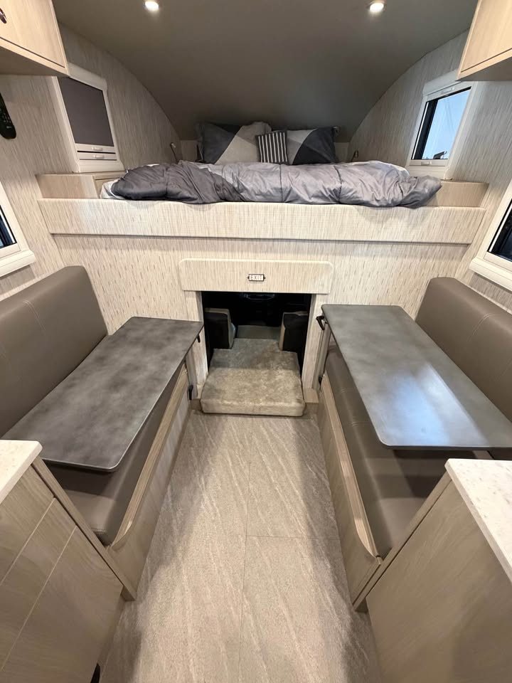 2024 Storyteller Overland GXV NEXT (photo 10) — photo 10