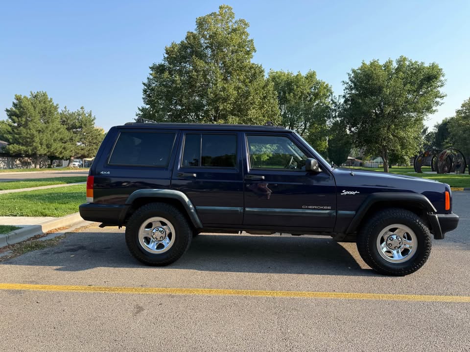 1998 Jeep Cherokee · Sport 4D in Boise, ID (photo 4) — photo 4