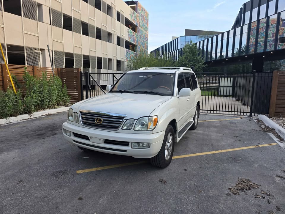 2003 Lexus LX · LX 470 Sport Utility 4D in Austin, TX (photo 2)