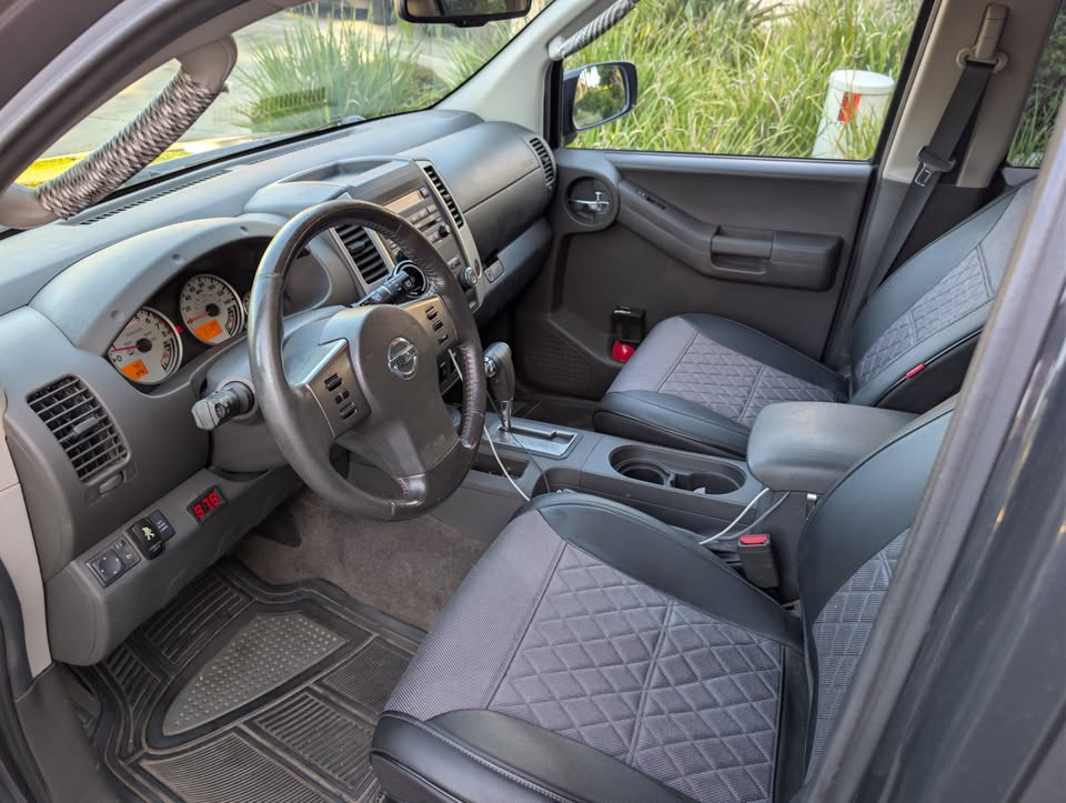 2011 Nissan Xterra in San Diego, CA (photo 7)
