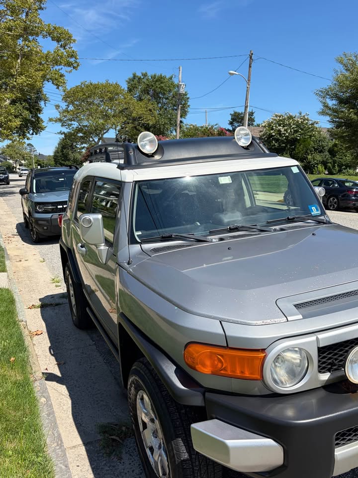 2010 Toyota FJ Cruiser in Avon-by-the-Sea, NJ (photo 3) — photo 3
