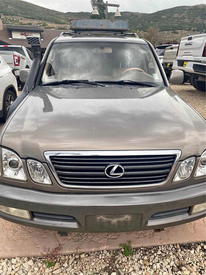 2000 Lexus LX · LX 470 Sport Utility 4D in Park City, UT (photo 1) — photo 1