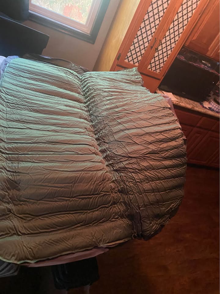 Megamat Sleeping Pad in San Bernardino, CA (photo 4)
