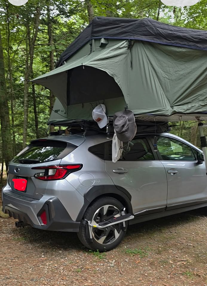 Rooftop tent (photo 1) — photo 1