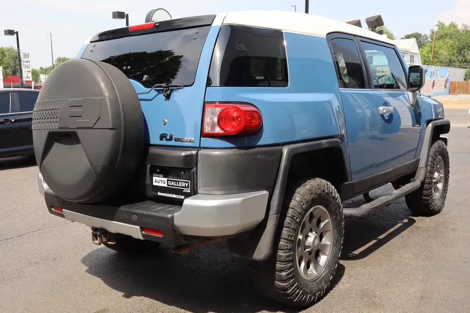 2011 Toyota FJ Cruiser in Aurora, CO (photo 3) — photo 3
