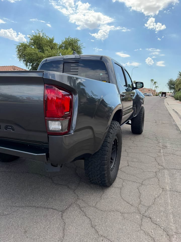 2019 Toyota Tacoma Double Cab · TRD Off-Road in Chandler, AZ (photo 6)