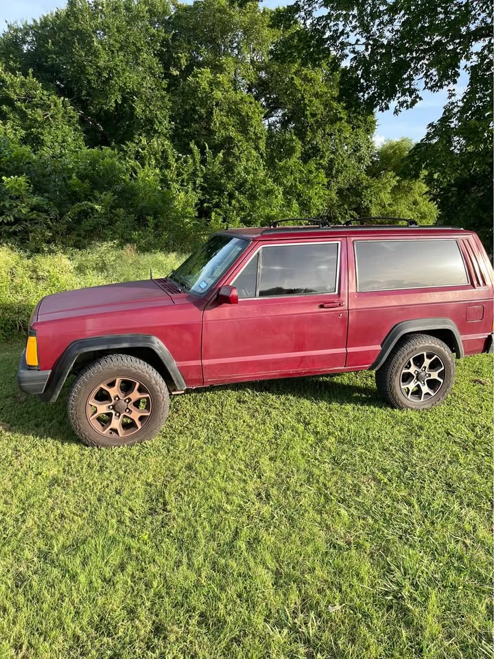 1996 Jeep Cherokee · SE Sport Utility 2D in Austin, TX (photo 7) — photo 7