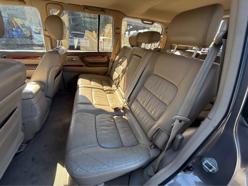 2000 Lexus LX · LX 470 Sport Utility 4D in Park City, UT (photo 8) — photo 8
