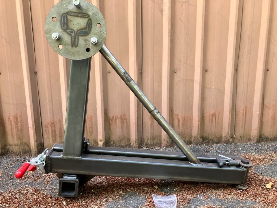 Swing Out Tire Carrier in Poulsbo, WA (photo 2)
