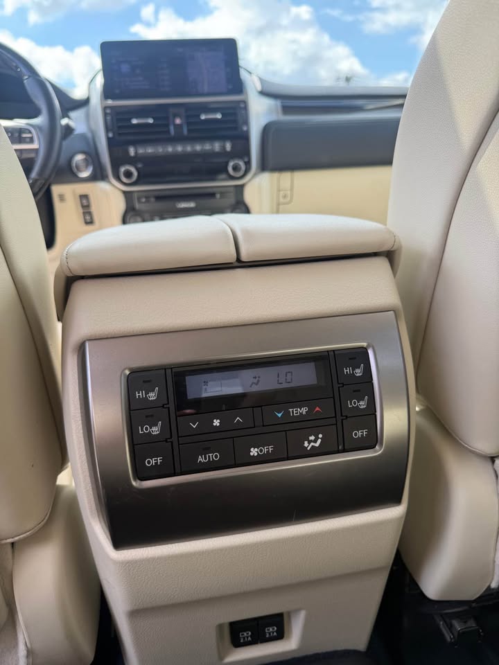 2023 Lexus GX · GX 460 Premium Sport Utility 4D in Lexington, KY (photo 9) — photo 9