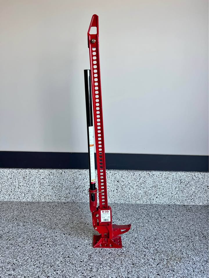 Hi-Lift Jack Co. 48" All Cast Jack, Red - HL-485 in Jeffersonville, IN (photo 1) — photo 1