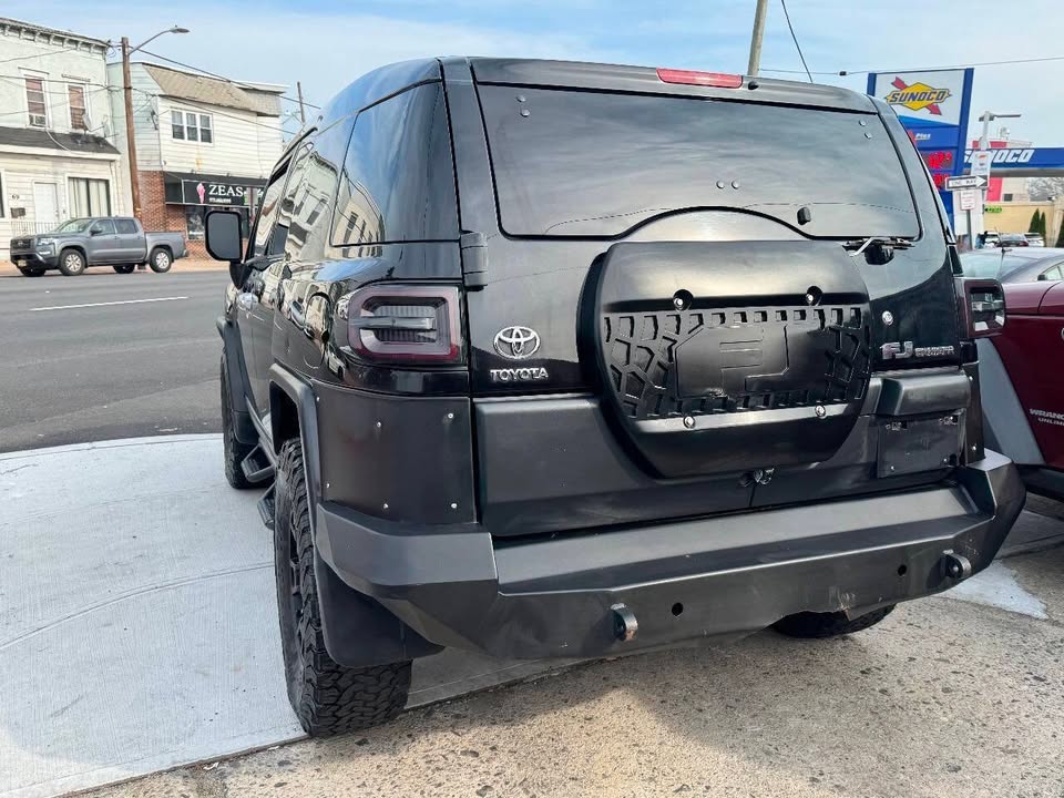 2010 Toyota FJ Cruiser in Bloomfield, NJ (photo 10) — photo 10