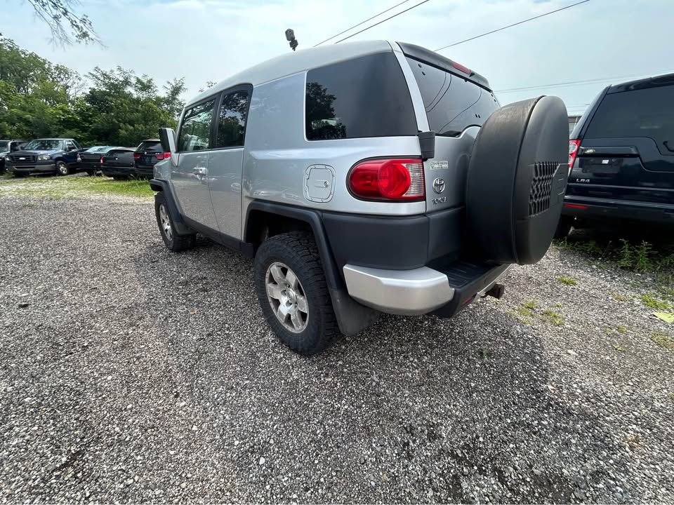 2007 Toyota FJ Cruiser · Sport Utility 2D in Reynoldsburg, OH (photo 2) — photo 2