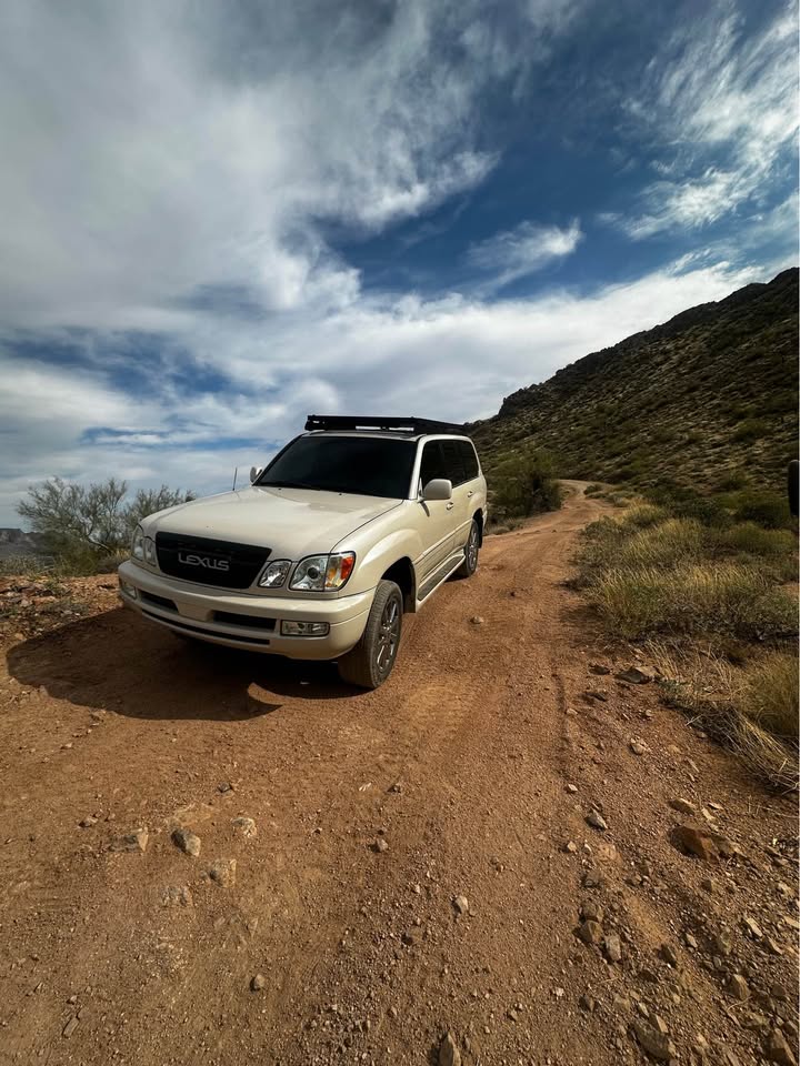 2004 Lexus LX 470 (Land Cruiser)– Rust Free – Apple CarPlay – JL Audio System – Runs Great in Mesa, AZ (photo 7) — photo 7