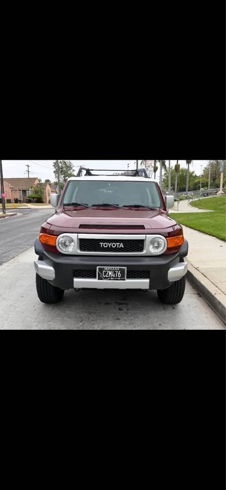 2008 Toyota FJ Cruiser · Sport Utility 2D in Somers, MT (photo 5)