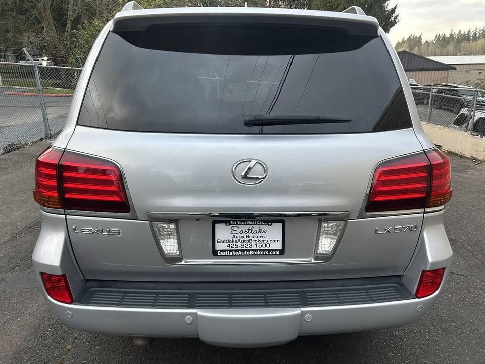 2010 Lexus LX 570 Sport Utility in Kirkland, WA (photo 7) — photo 7