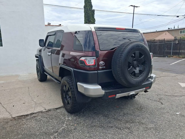 2007 Toyota FJ Cruiser · Sport Utility 2D — photo 3