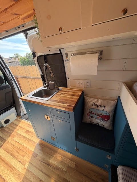 2018 Mercedes-Benz Sprinter 170" W.B. Van 3D in Visalia, CA (photo 4) — photo 4