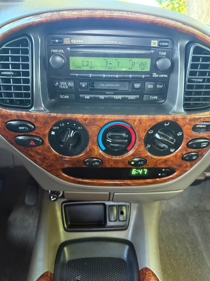 2006 Toyota Tundra Double Cab · Limited in Brentwood, CA (photo 12)
