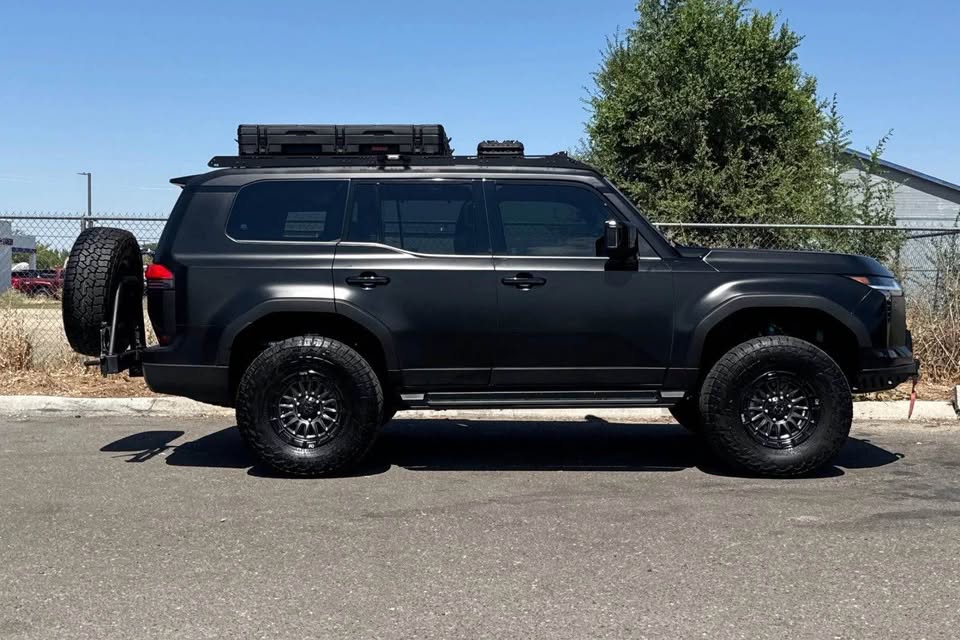 2024 Lexus GX · 550 Overtail+ (photo 2) — photo 2