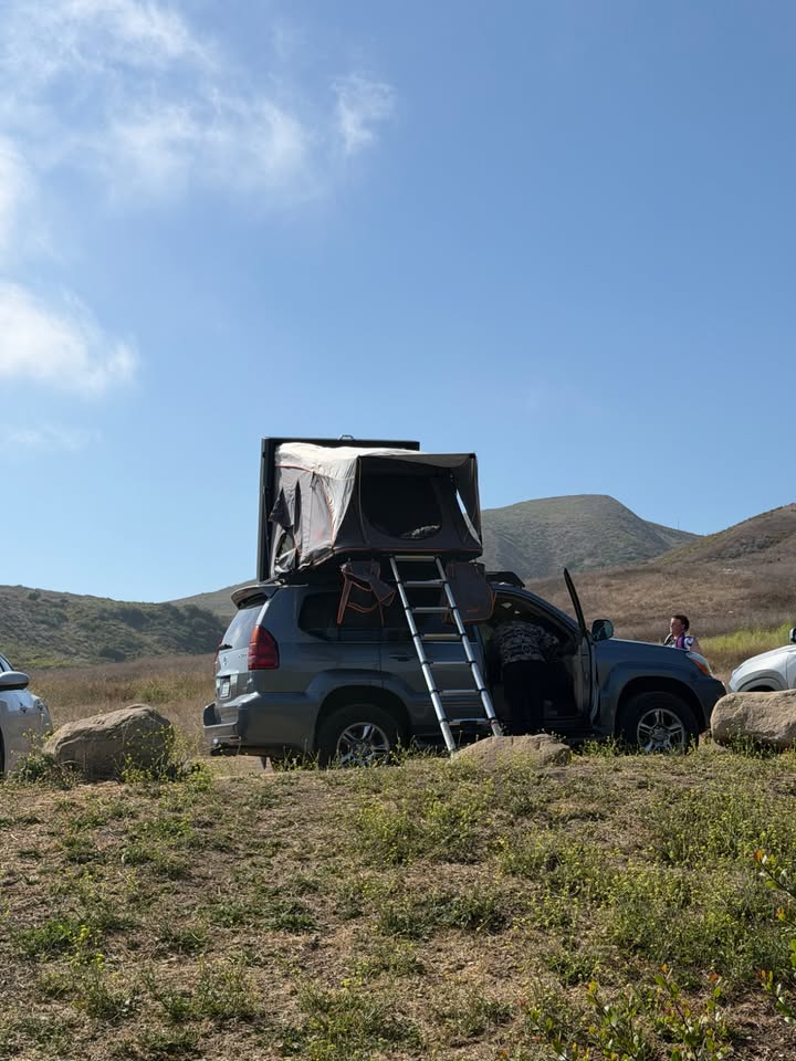 Roofnest Condor Overland Rooftop Tent ($3,495 new) (photo 3) — photo 3
