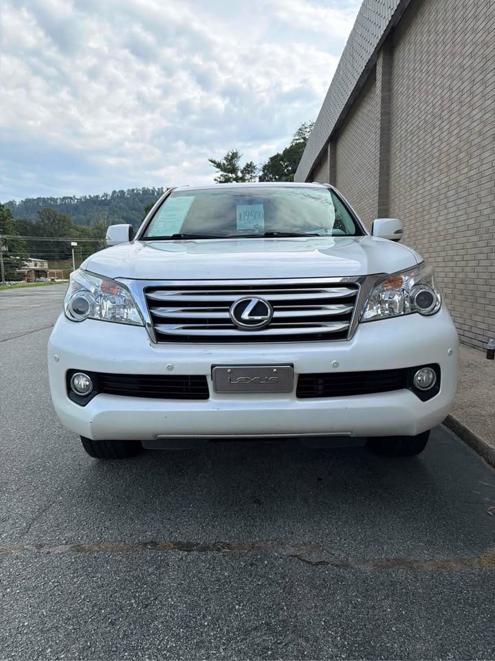 2013 Lexus GX 460 in Asheville, NC (photo 7) — photo 7