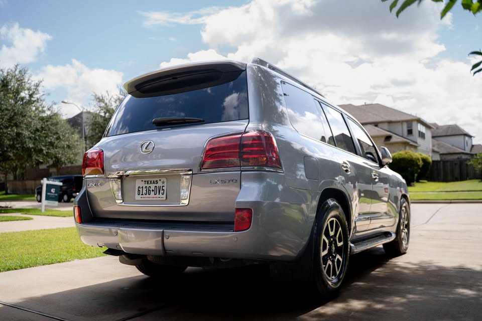 2010 Lexus LX in Fulshear, TX (photo 3) — photo 3