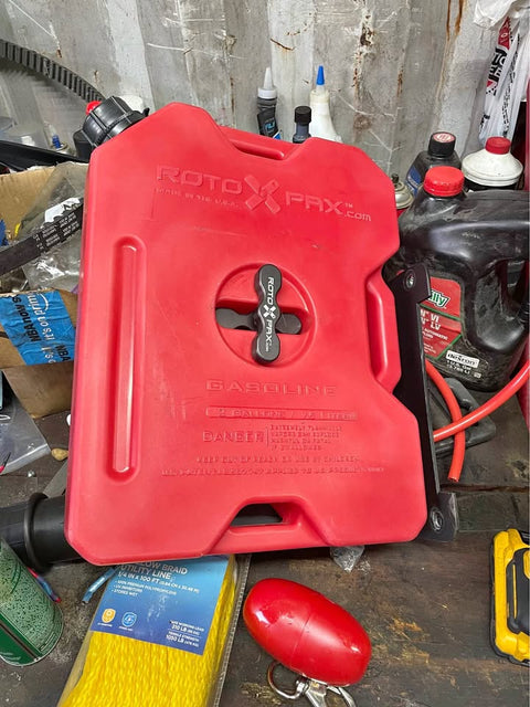 Roto pax fuel can