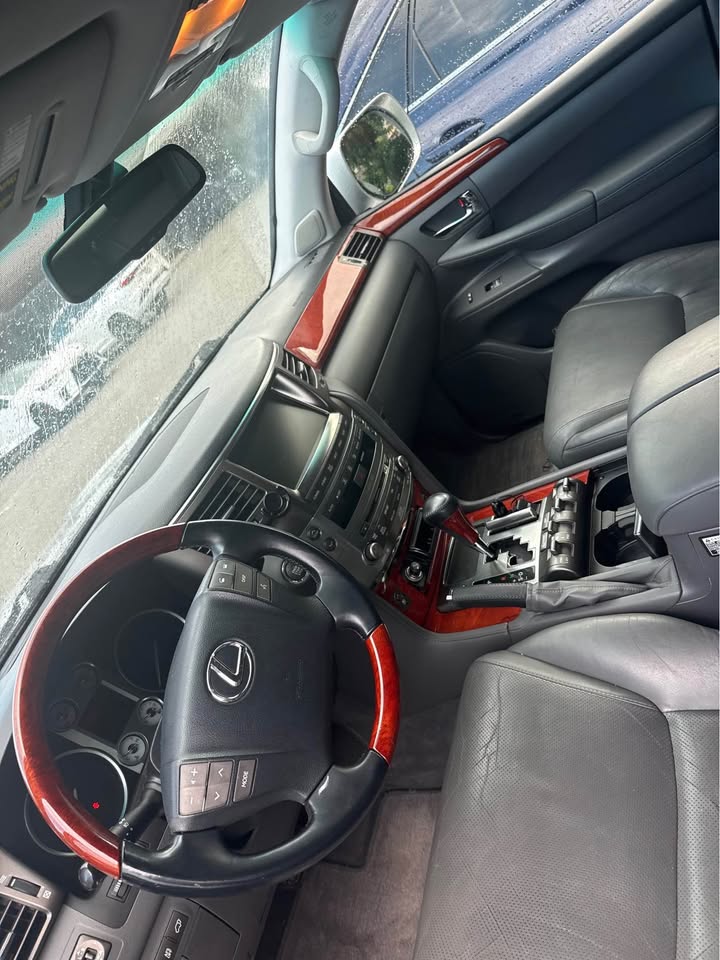 2009 Lexus LX · LX 570 Sport Utility 4D in Virginia Beach, VA (photo 4) — photo 4