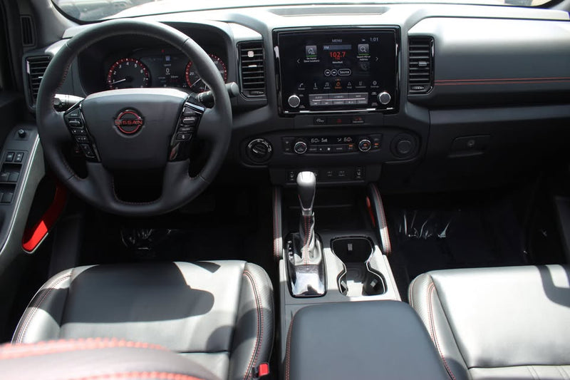 2024 Nissan Frontier PRO 4X (photo 7) — photo 7