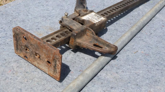 Hi-Lift 48" Jack Cast & Stamped Steel 7000lbs Load 5000 lbs Winching Capacity — photo 3