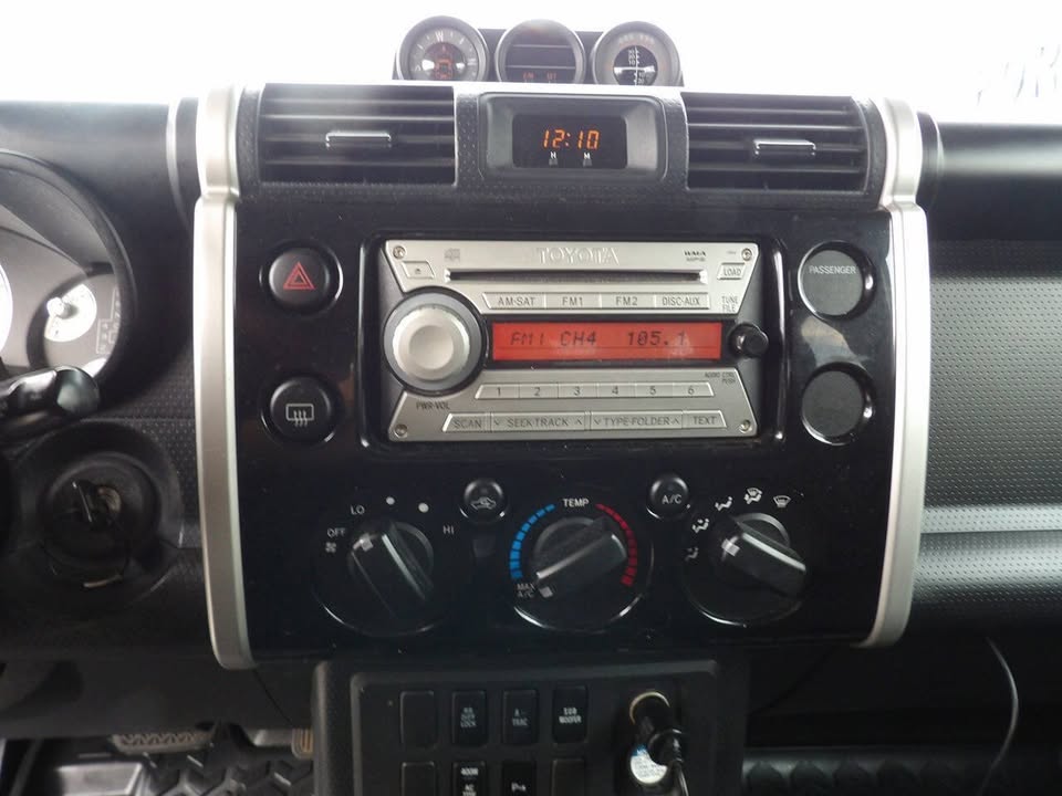 2007 Toyota FJ Cruiser in Detroit, MI (photo 11) — photo 11