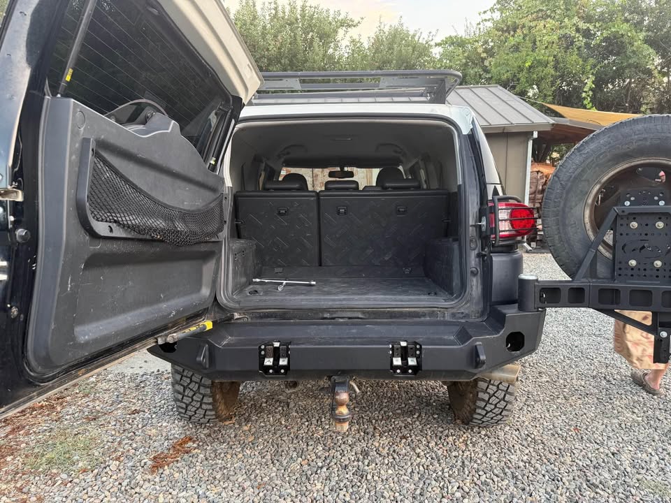 2009 Toyota FJ Cruiser · Sport Utility 2D (photo 6) — photo 6