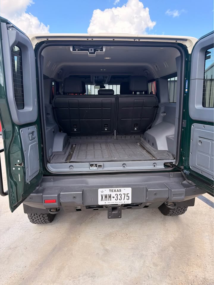 2024 Ineos Grenadier · Base in Houston, TX (photo 9) — photo 9