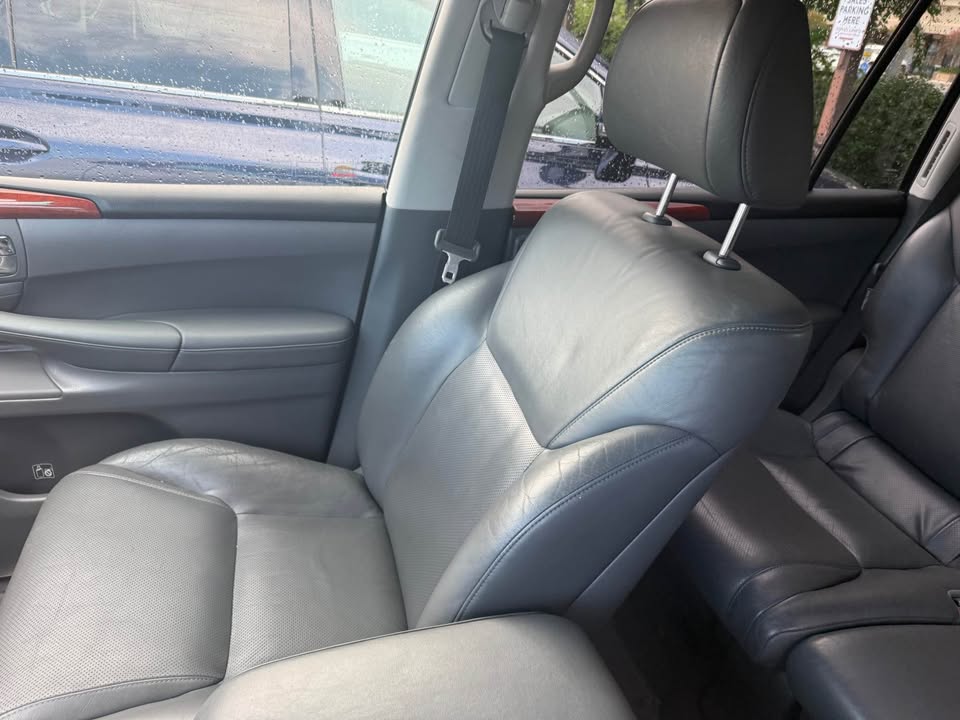 2009 Lexus LX · LX 570 Sport Utility 4D in Virginia Beach, VA (photo 12) — photo 12