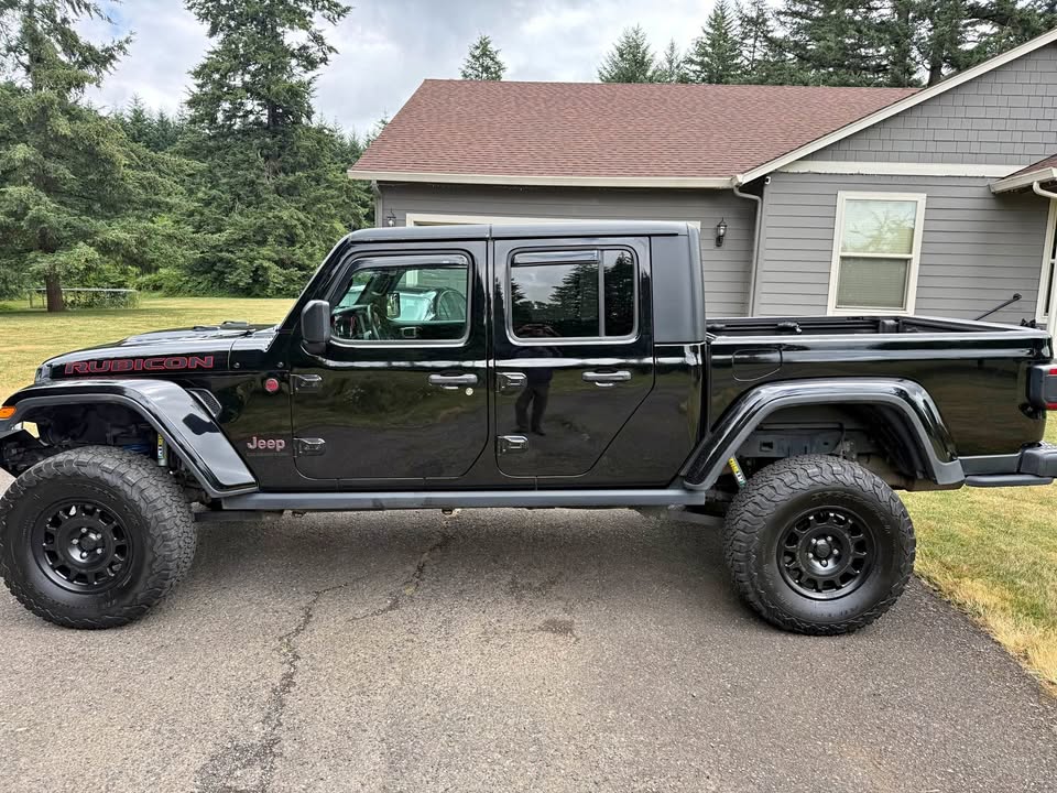 2020 Jeep Gladiator · Rubicon Pickup 4D 5 ft in Camas, WA (photo 1)